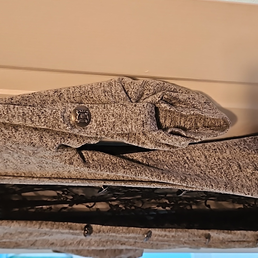 Cardigan - Picture 3 of 4